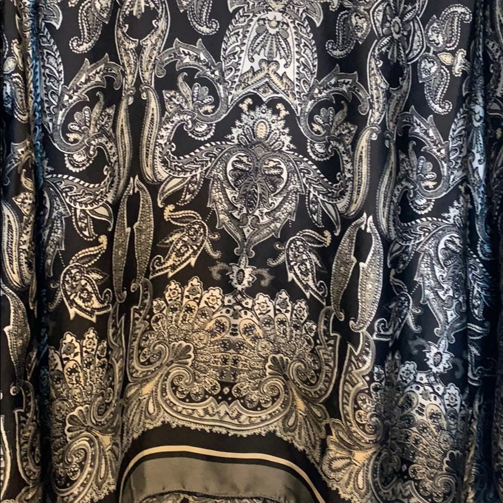 Blouse - Picture 2 of 2